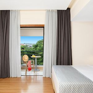 Superior Room Side Sea View